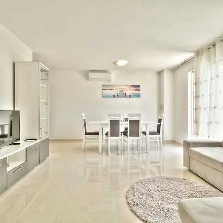 Apartment Dolce