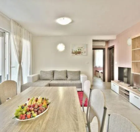 Dolce Apartment